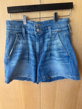 Veronica Beard Denim Shorts Size 6